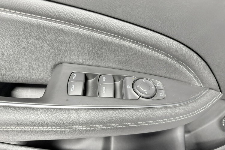 Opel Insignia 2.0 CDTI 170KM Innovation COSMO AppleCar LUXLed Virtual EL klapNiemiec zdjęcie 44