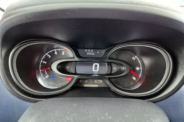 Opel vivaro zdjęcie 19