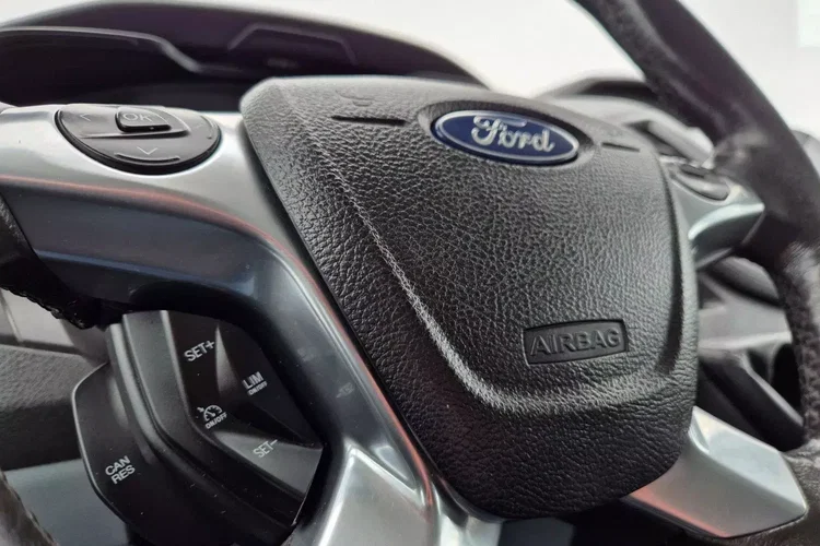 Ford Transit L4H3 69999zł NETTO Brygadówka 6 osób 2.0 TdCi/170KM zdjęcie 20