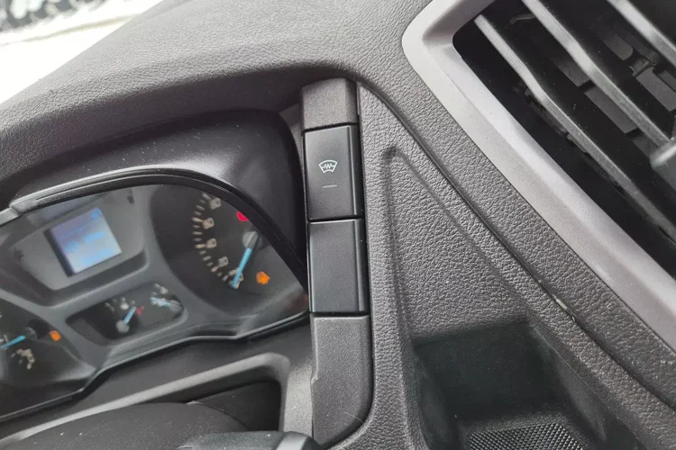 Ford Transit L4H3 69999zł NETTO Brygadówka 6 osób 2.0 TdCi/170KM zdjęcie 23