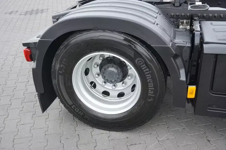 Volvo / FH / 420 / EURO 6 / ACC / PEŁNY ADR / MAŁY PRZEBIEG zdjęcie 19