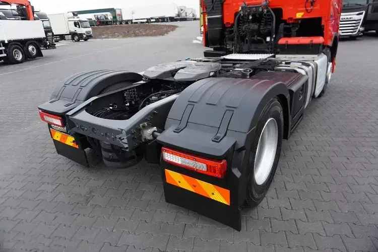 Volvo / FH / 420 / EURO 6 / ACC / PEŁNY ADR / MAŁY PRZEBIEG zdjęcie 32