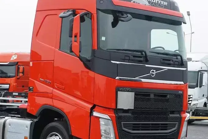 Volvo / FH / 420 / EURO 6 / ACC / PEŁNY ADR / MAŁY PRZEBIEG zdjęcie 36
