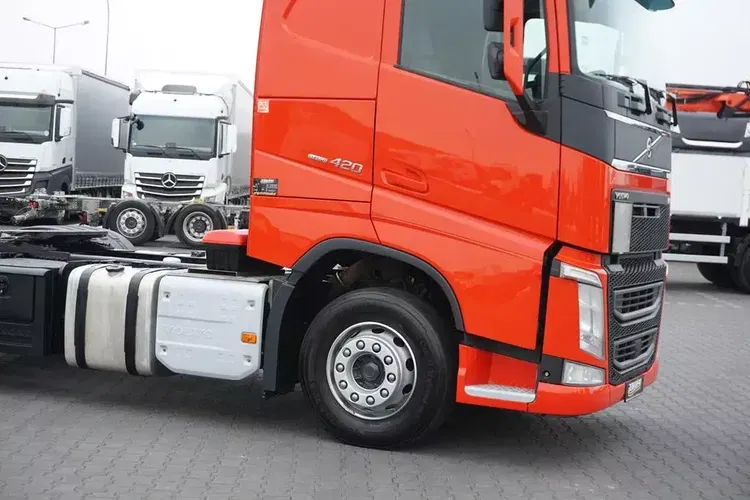 Volvo / FH / 420 / EURO 6 / ACC / PEŁNY ADR / MAŁY PRZEBIEG zdjęcie 40