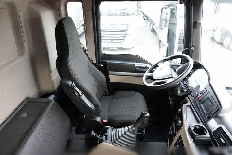 MAN TGS 41.460 / 8x8 / WYWROTKA / 3 STRONNA / BORDMATIC / HYDROBURTA / MEILLER KIPER / UAL / OPONY 100% / EURO 6 zdjęcie 46