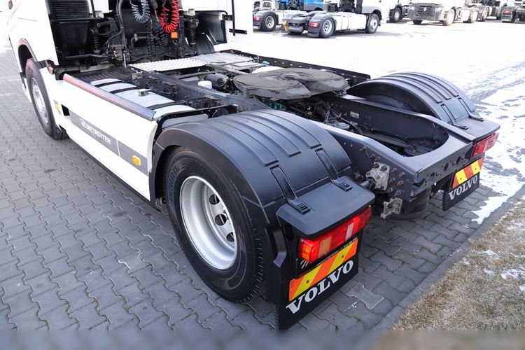 Volvo FH 500 / 2017 ROK / OPONY 100 % / SPROWADZONY / PO KONTRAKCIE SERWISOWYM zdjęcie 15