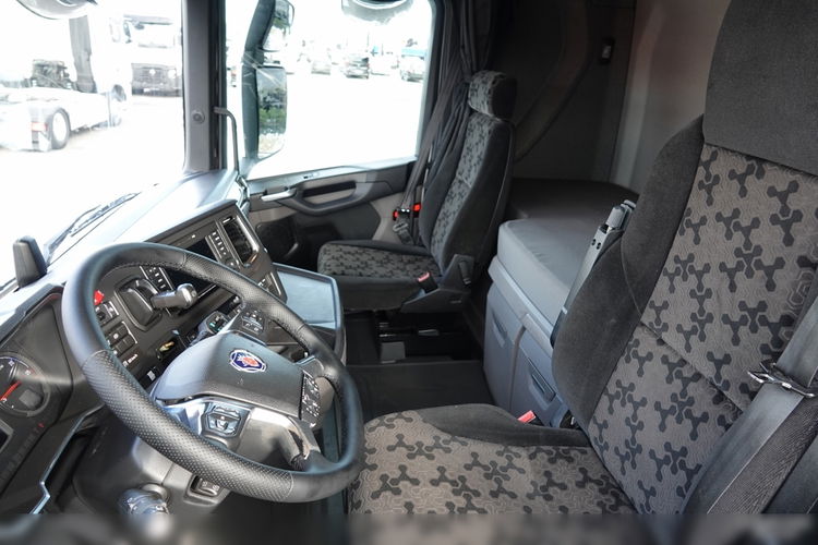 Scania S 450 / RETARDER / KLIMA POSTOJOWA / OPONY 100 % / PO KONTRAKCIE SERWISOWYM / SPROWADZONA  zdjęcie 25