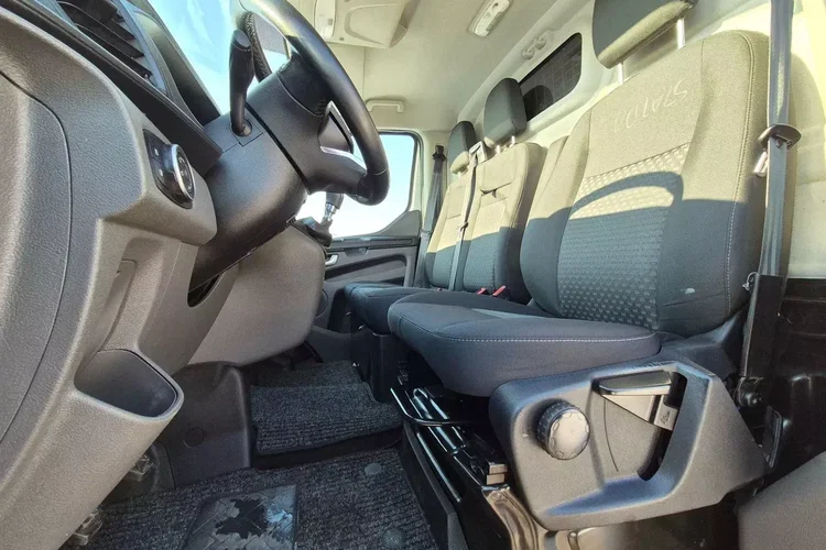 Ford Transit Custom L2H1 59900zł NETTO 2.0TdCi/170KM zdjęcie 17