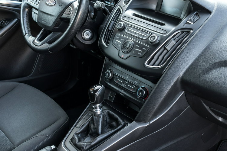 Ford Focus 1.5_Diesel_120 KM_118 tyś. km_LIFT zdjęcie 16