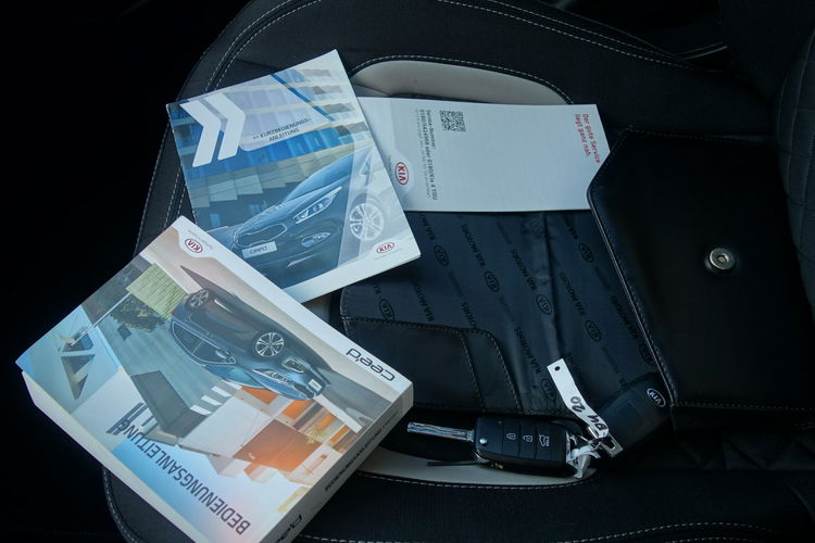 Cee'd Kia Ceed 2015 1.6 diesel 136km wersja GT-LINE panorama navi kamera zdjęcie 30