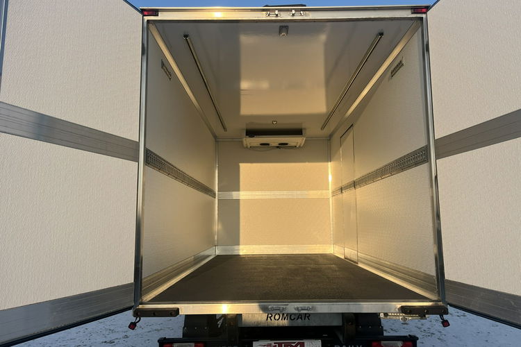 Mercedes Sprinter /Iveco Daily 35S18 Chłodnia Izoterma Kontener GWARANCJA 3.0/180KM zdjęcie 7