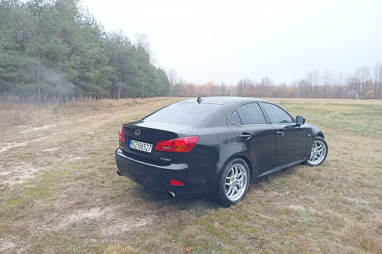 Lexus IS zdjęcie 6