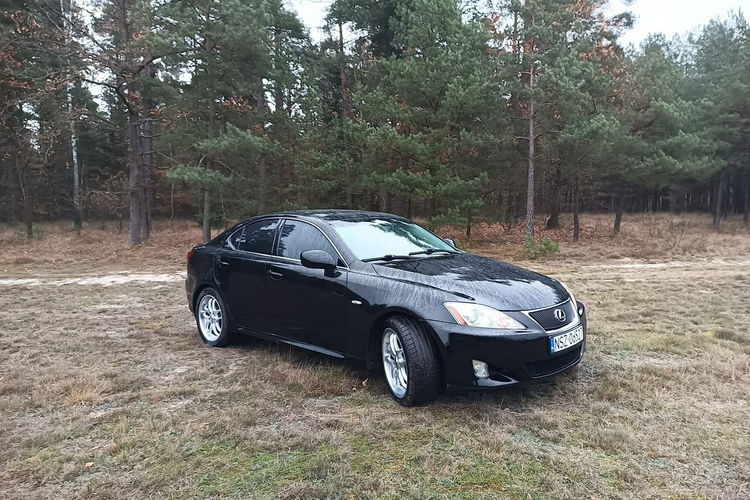 Lexus IS zdjęcie 7