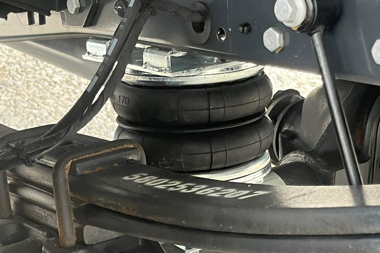 Iveco Daily 35S18 Izoterma 8-pal. GWARANCJA 3.0/180KM TylneZawieszeniePneumatyczne zdjęcie 10