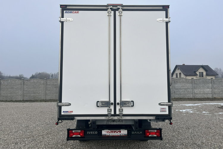 Iveco Daily 35S18 Izoterma 8-pal. GWARANCJA 3.0/180KM TylneZawieszeniePneumatyczne zdjęcie 23