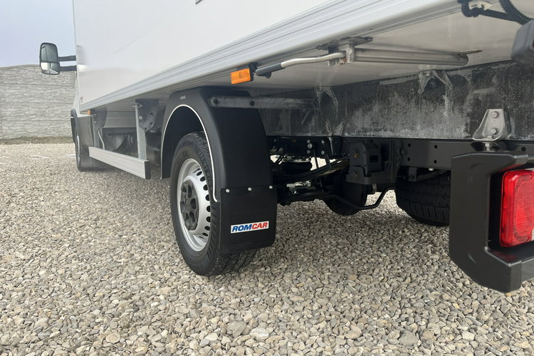 Iveco Daily 35S18 Izoterma 8-pal. GWARANCJA 3.0/180KM TylneZawieszeniePneumatyczne zdjęcie 25