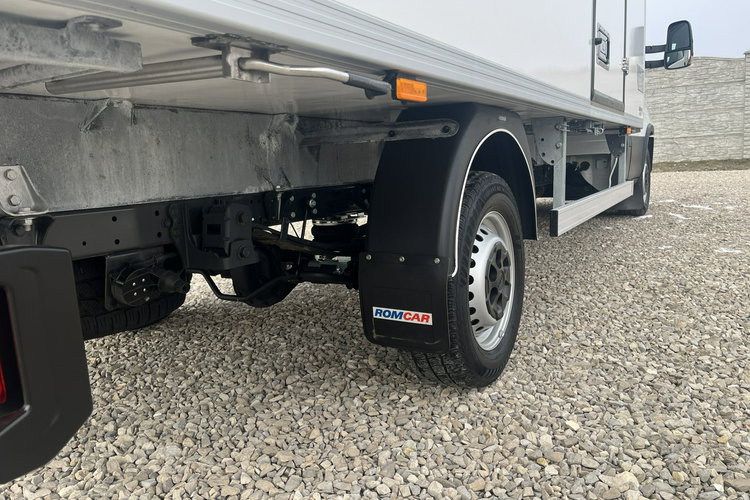 Iveco Daily 35S18 Izoterma 8-pal. GWARANCJA 3.0/180KM TylneZawieszeniePneumatyczne zdjęcie 26