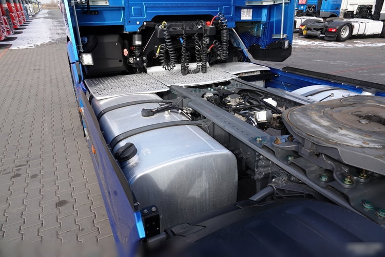 DAF XG 530 / RETARDER / CAŁY NA PODUSZKACH / KLIMA POSTOJOWA / OPONY 100% / PO KONTRAKCIE SERWISOWYM / zdjęcie 13