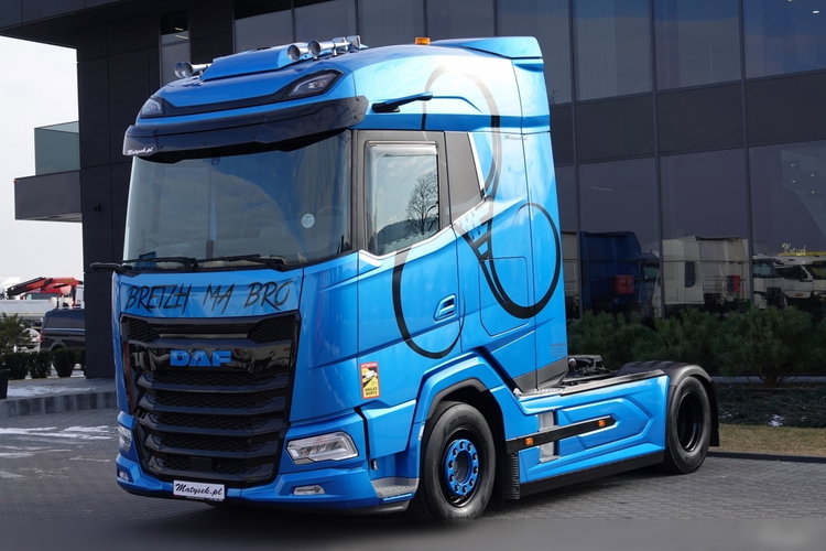 DAF XG 530 / RETARDER / CAŁY NA PODUSZKACH / KLIMA POSTOJOWA / OPONY 100% / PO KONTRAKCIE SERWISOWYM / zdjęcie 3