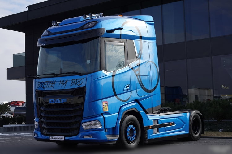 DAF XG 530 / RETARDER / CAŁY NA PODUSZKACH / KLIMA POSTOJOWA / OPONY 100% / PO KONTRAKCIE SERWISOWYM / zdjęcie 4