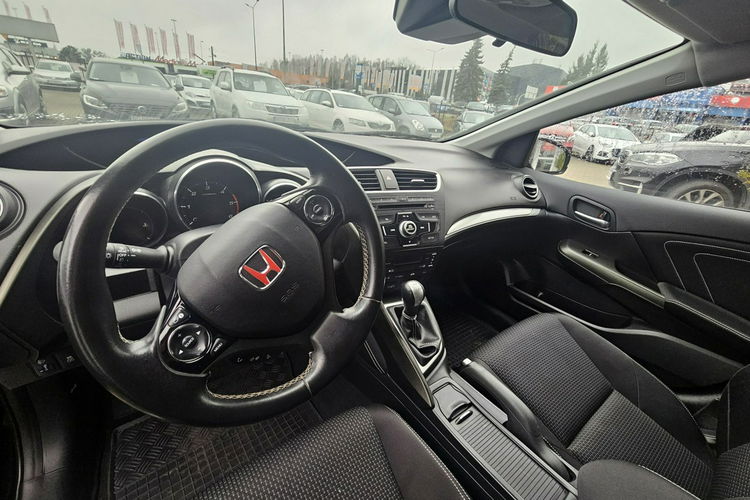 Honda Civic model 2016, grzane fotele , tempomat zdjęcie 16