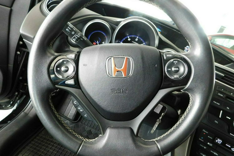 Honda Civic model 2016, grzane fotele , tempomat zdjęcie 17