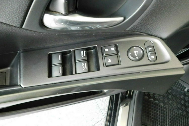 Honda Civic model 2016, grzane fotele , tempomat zdjęcie 21