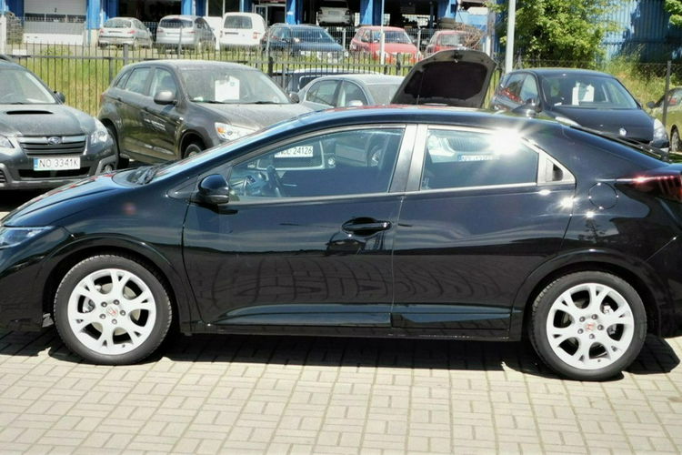 Honda Civic model 2016, grzane fotele , tempomat zdjęcie 5