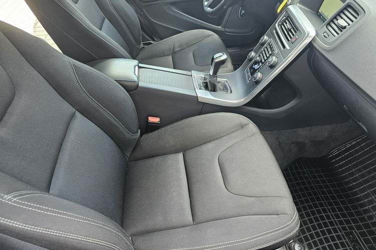 Volvo S60 serwisowane, bogata wersja, zadbany zdjęcie 35