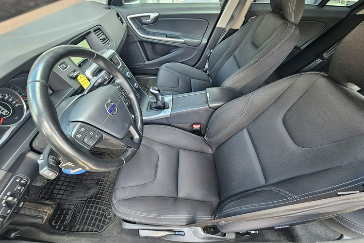 Volvo S60 serwisowane, bogata wersja, zadbany zdjęcie 36