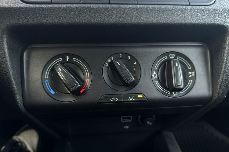 Skoda Fabia Salon Polska Poleasingowy I właściciel Serwis ASO VAT 23% Bezwypadkowy zdjęcie 16