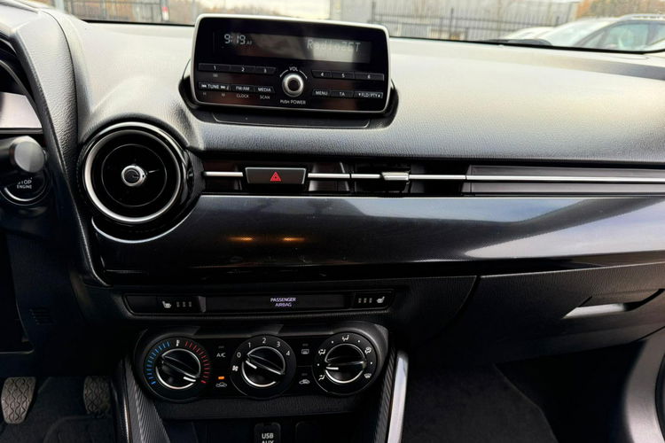 Mazda 2 model 2017, , czysty , zadbany, zarejestrowany zdjęcie 13