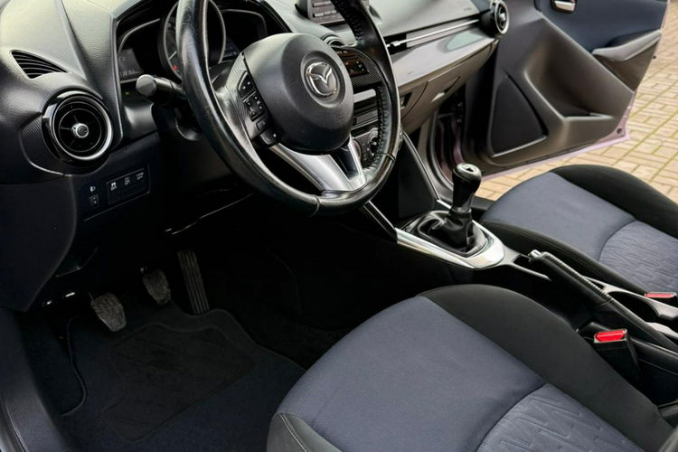 Mazda 2 model 2017, , czysty , zadbany, zarejestrowany zdjęcie 17