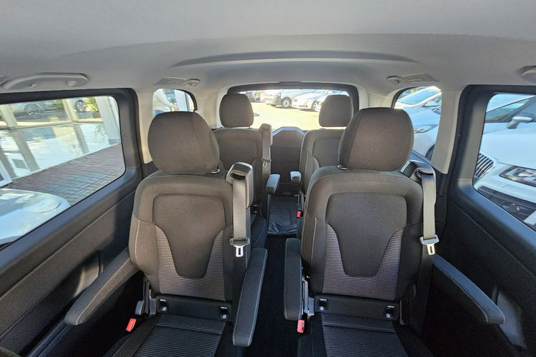 Mercedes V 250 bezwypadkowy, mały przebieg , bogata wersja zdjęcie 16