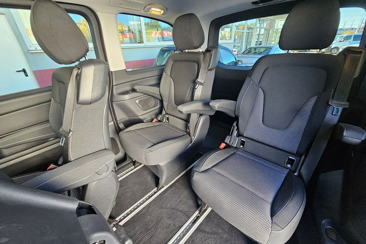 Mercedes V 250 bezwypadkowy, mały przebieg , bogata wersja zdjęcie 20