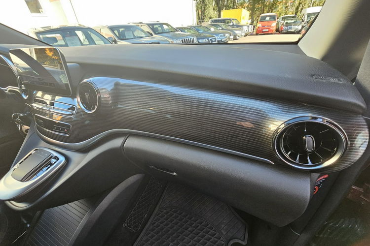 Mercedes V 250 bezwypadkowy, mały przebieg , bogata wersja zdjęcie 25