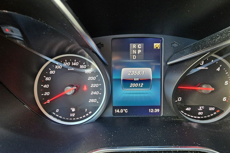 Mercedes V 250 bezwypadkowy, mały przebieg , bogata wersja zdjęcie 29