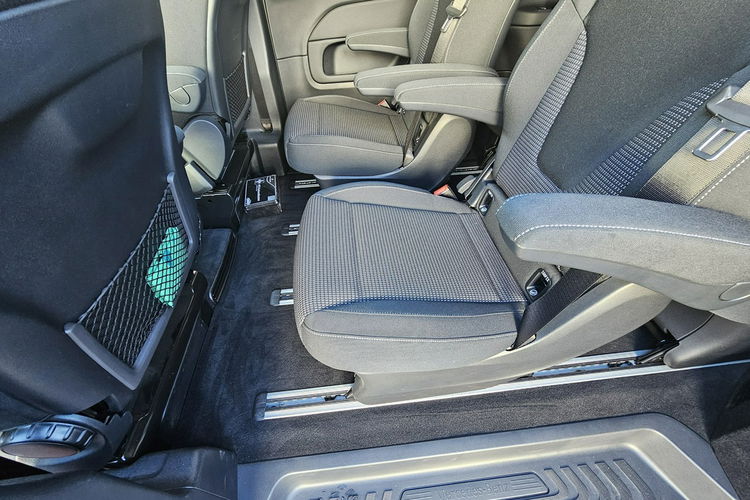 Mercedes V 250 bezwypadkowy, mały przebieg , bogata wersja zdjęcie 32