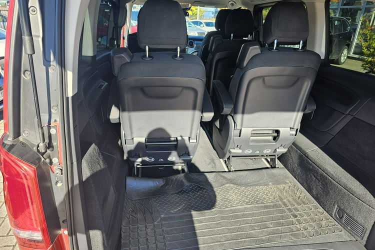 Mercedes V 250 bezwypadkowy, mały przebieg , bogata wersja zdjęcie 35