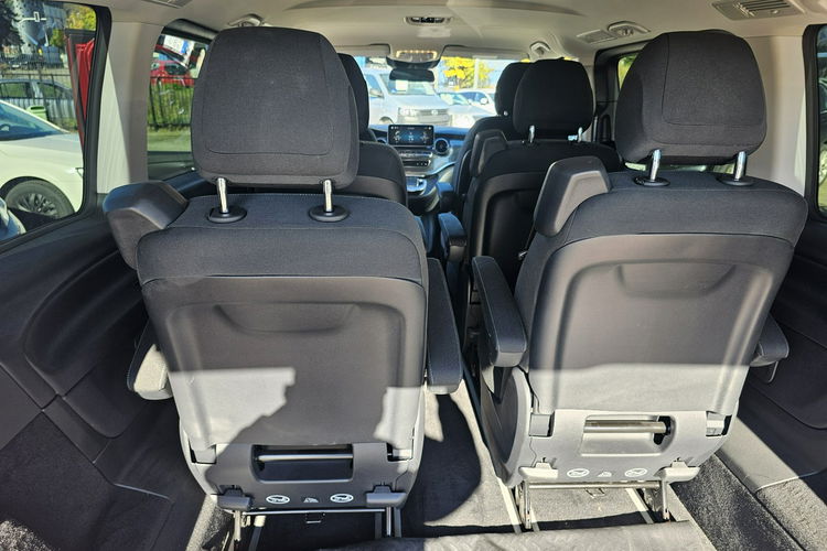 Mercedes V 250 bezwypadkowy, mały przebieg , bogata wersja zdjęcie 36