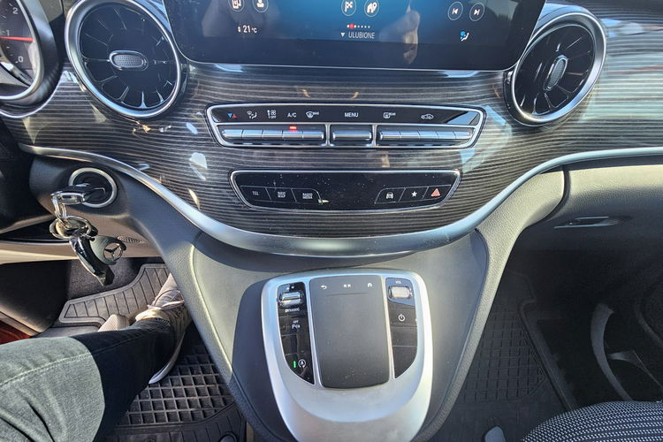 Mercedes V 250 bezwypadkowy, mały przebieg , bogata wersja zdjęcie 9