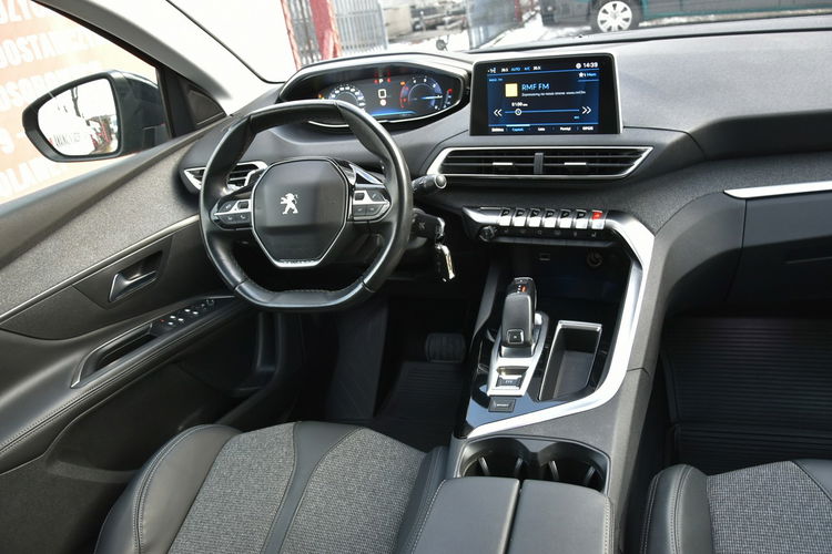 Peugeot 5008 1.5HDi 130KM Automat 2019r. 7os. LED NAVi Kamera Skóra Rolety zdjęcie 11