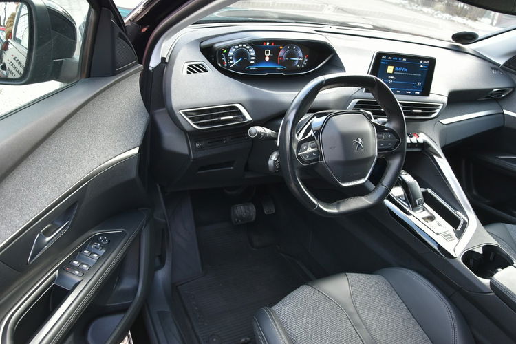 Peugeot 5008 1.5HDi 130KM Automat 2019r. 7os. LED NAVi Kamera Skóra Rolety zdjęcie 19