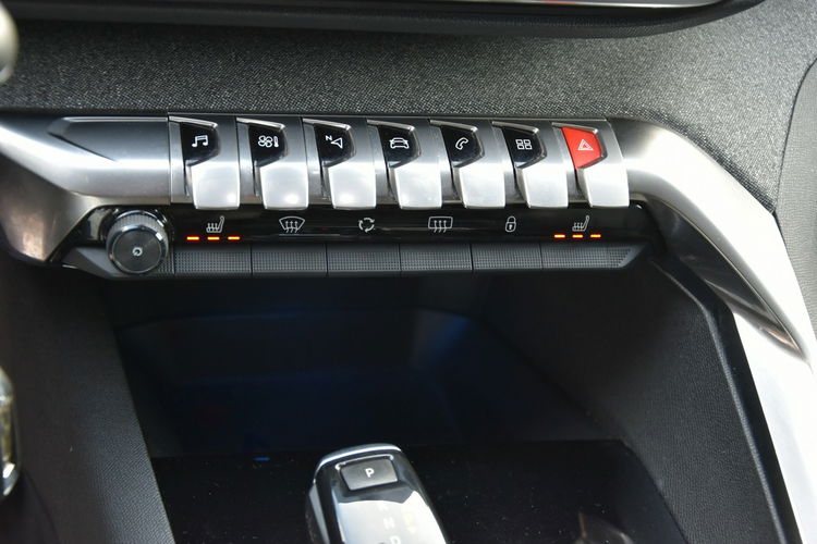 Peugeot 5008 1.5HDi 130KM Automat 2019r. 7os. LED NAVi Kamera Skóra Rolety zdjęcie 31