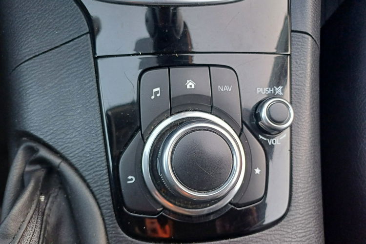 Mazda 3 2.2 SKYACTIV-D 150KM zdjęcie 14