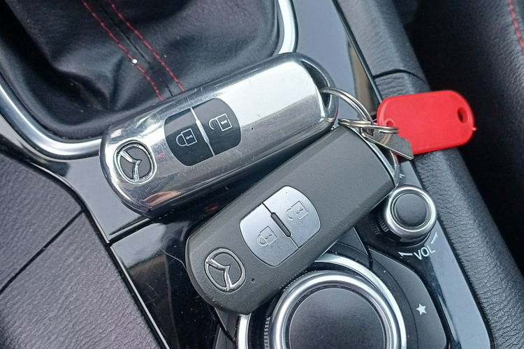 Mazda 3 2.2 SKYACTIV-D 150KM zdjęcie 20