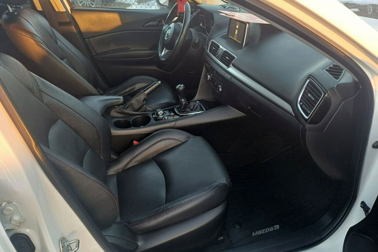 Mazda 3 2.2 SKYACTIV-D 150KM zdjęcie 8