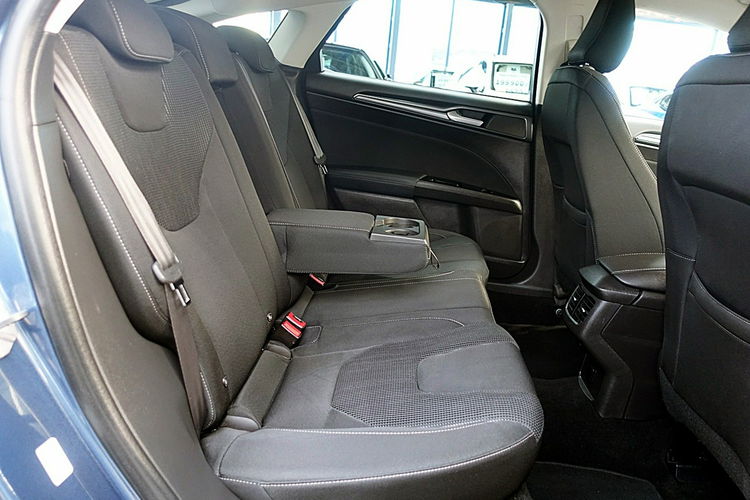 Ford Mondeo TITANIUM Automat+Navi+Dynamic LED+BLIS GWARANCJA 1wł Kraj Bezwyp F23% 4x2 zdjęcie 11