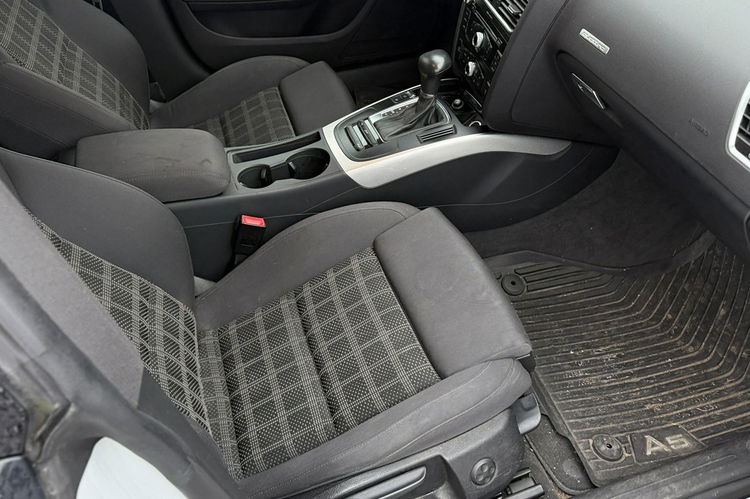 Audi A5 2.0tdi 177KM quattro automat s-line ledy bi xenon mały przebieg gwara zdjęcie 4