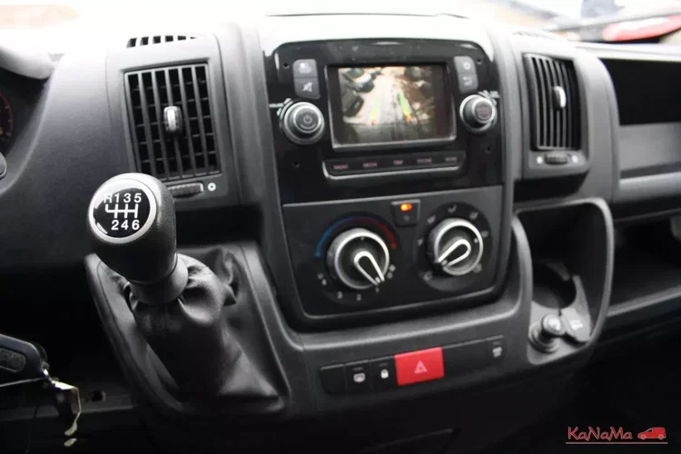 Peugeot Boxer zdjęcie 32